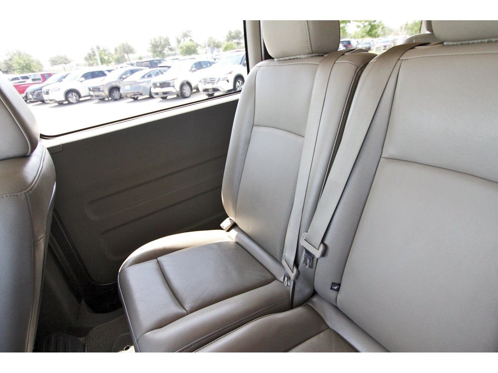 Used 2018 Nissan NV 3500 SL RWD image 15
