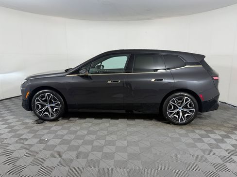 Certified 2024 BMW iX xDrive50 w/ Premium Package AWD/4WD image 2