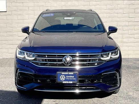 Certified 2022 Volkswagen Tiguan SEL R-Line image 2