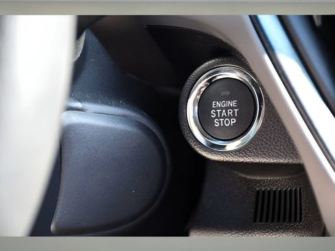 Certified 2026 Subaru Crosstrek 2.5i Sport AWD/4WD image 31