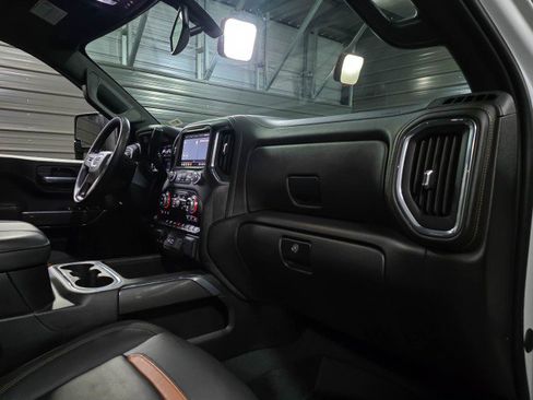 Used 2023 GMC Sierra 3500 AT4 w/ Gooseneck/5TH Wheel Package image 17