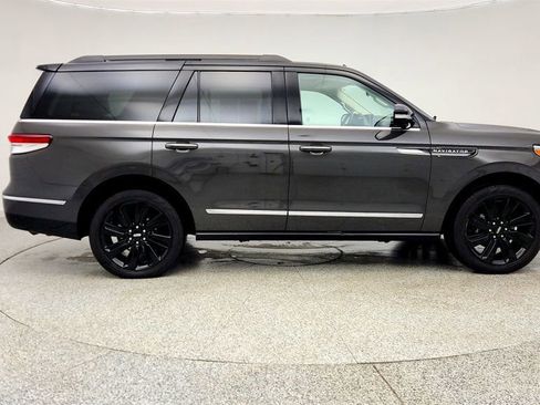 Used 2024 Lincoln Navigator Black Label image 4