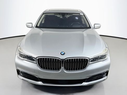 Used 2017 BMW 750i xDrive AWD/4WD image 2