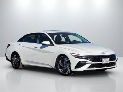 Used 2025 Hyundai Elantra Limited