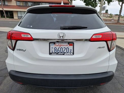 Used 2022 Honda HR-V LX image 6