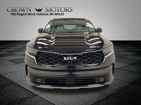 Used 2023 Kia Sorento SX Prestige image 2