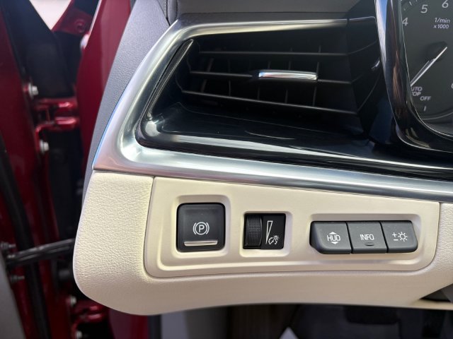 Certified 2023 Cadillac XT6 Premium Luxury w/ Technology Package AWD/4WD image 25