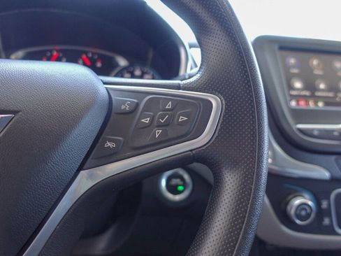 Used 2022 Chevrolet Equinox LT image 16