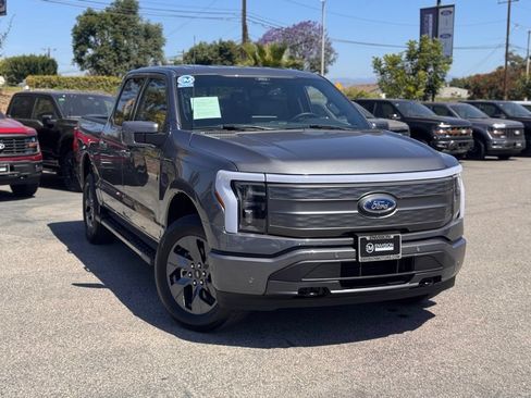 Used 2022 Ford F150 Lightning Lariat w/ Tow Technology Package AWD/4WD image 2