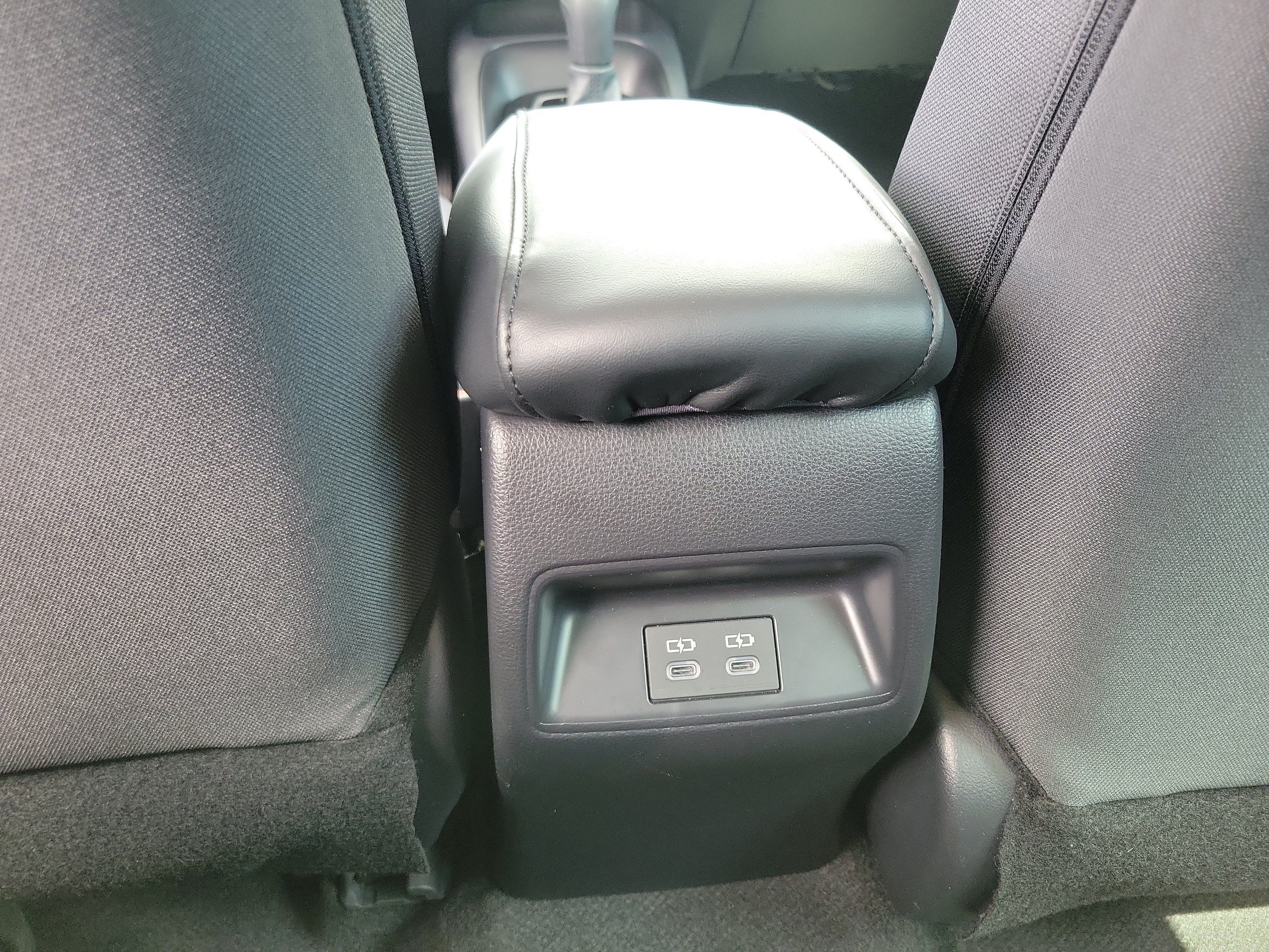 Used 2025 Toyota Corolla LE FWD image 12