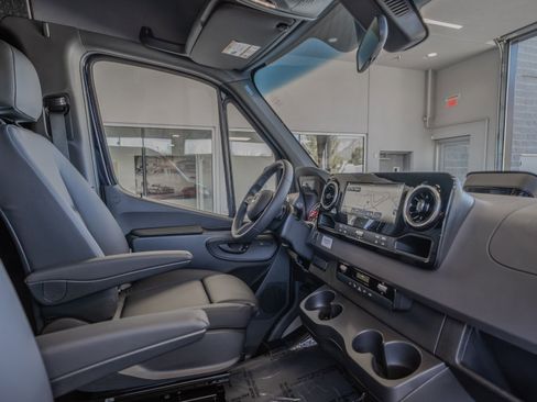 New 2026 Mercedes-Benz Sprinter 2500 image 17