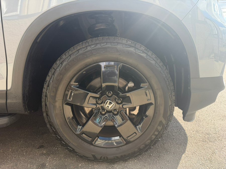 Used 2024 Honda Ridgeline Black Edition image 10
