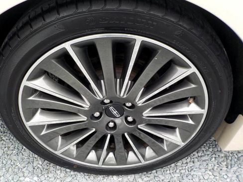 Used 2015 Lincoln MKZ Hybrid w/ Equipment Group 202A Reserve image 28