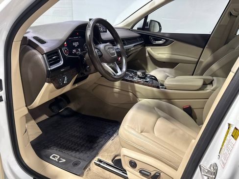 Used 2019 Audi Q7 3.0T Premium Plus AWD/4WD image 25