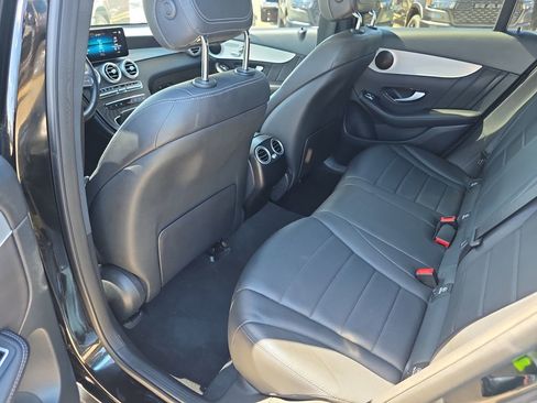 Used 2022 Mercedes-Benz GLC 300 image 30