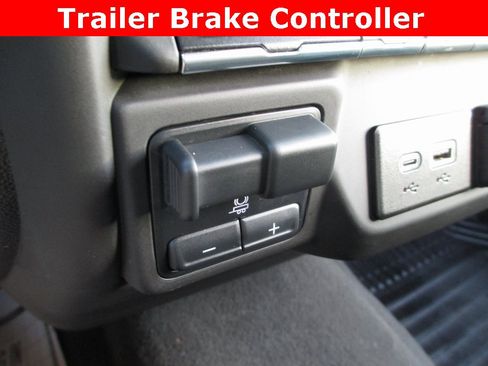 Certified 2023 Chevrolet Silverado 2500 Custom w/ Custom Value Package image 16