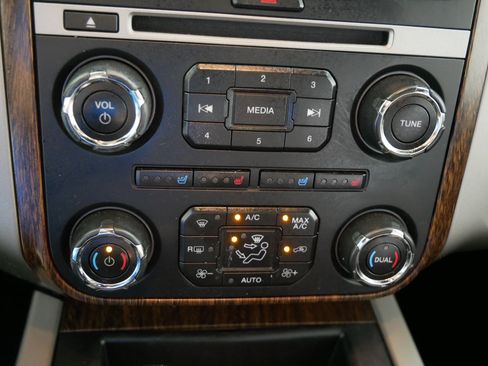 Used 2015 Ford Expedition King Ranch AWD/4WD image 23