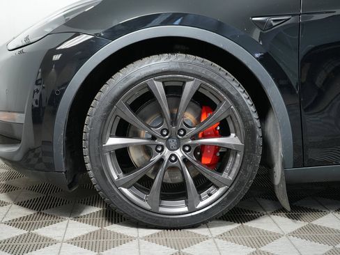 Used 2022 Tesla Model Y Performance image 33