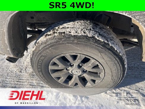 Used 2023 Toyota Tacoma SR5 image 8