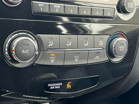 Used 2016 Nissan Rogue S FWD image 20