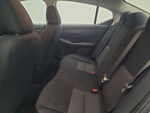 Used 2025 Nissan Sentra SV FWD image 18