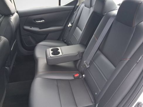 Used 2025 Nissan Sentra SR w/ SR Premium Package FWD image 24