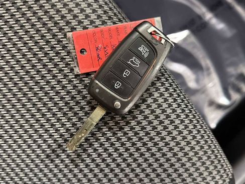 Used 2019 Hyundai Kona SE image 30