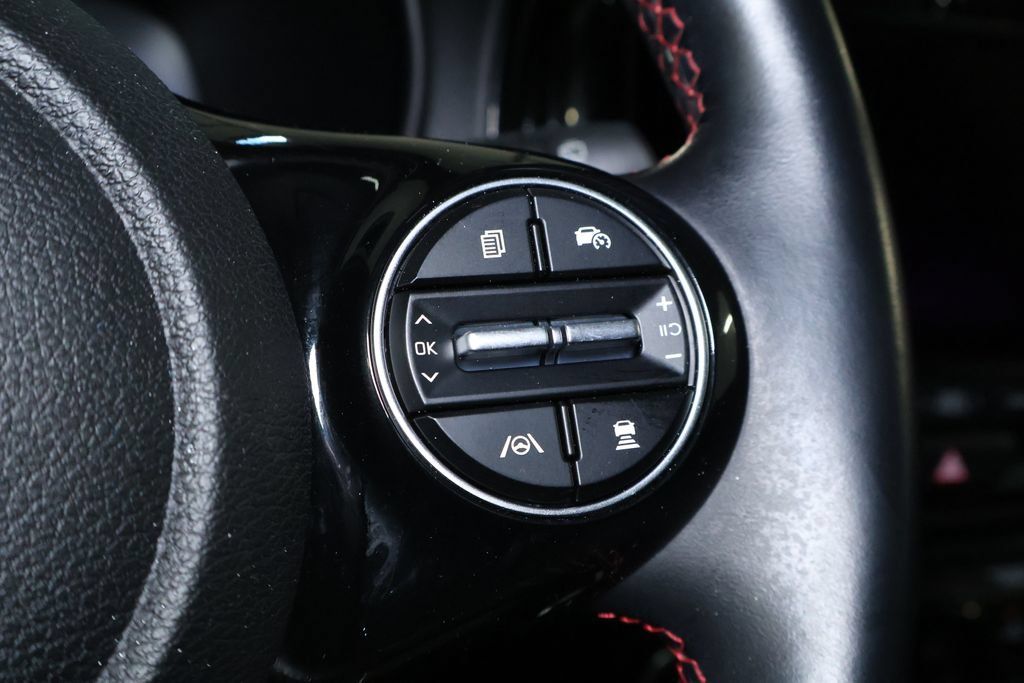 Used 2023 Kia Soul GT-Line w/ GT-Line Technology Package FWD image 22
