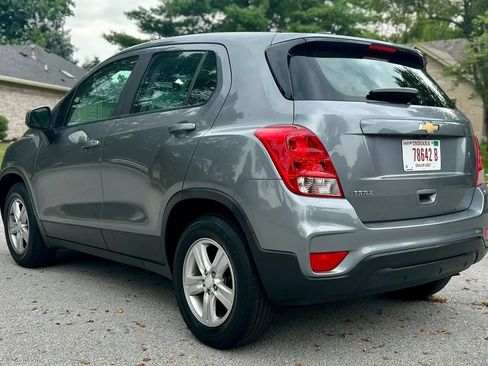 Used 2020 Chevrolet Trax LS FWD image 5