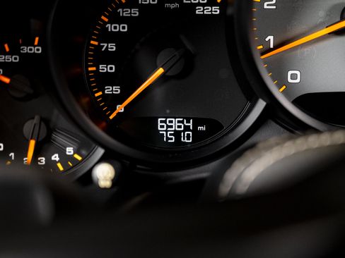 Used 2018 Porsche 911 GT3 RWD image 64