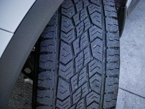 Certified 2025 Honda Pilot TrailSport image 12