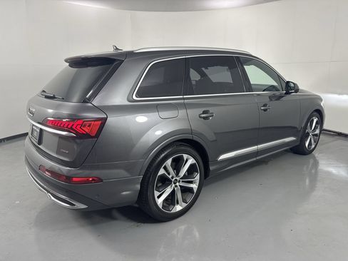 Used 2023 Audi Q7 3.0T Prestige w/ Prestige Package AWD/4WD image 36