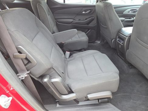 Used 2020 Chevrolet Traverse LT AWD/4WD image 19