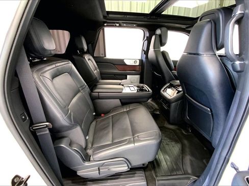 Used 2023 Lincoln Navigator L Reserve AWD/4WD image 19