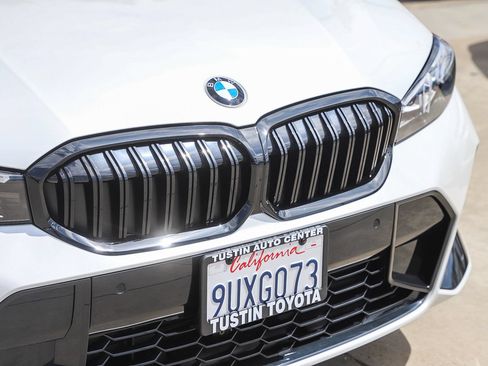 Used 2025 BMW 330i Sedan RWD image 5