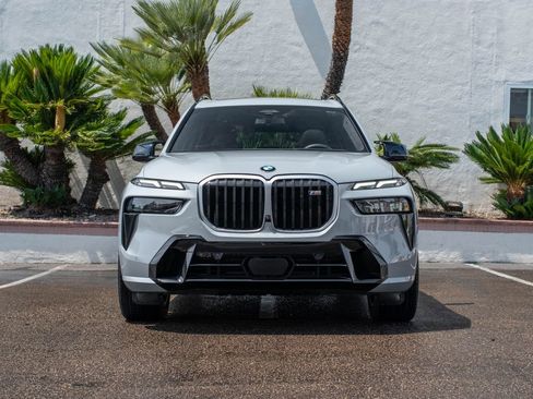 Used 2025 BMW X7 M60i w/ Executive Package AWD/4WD image 2