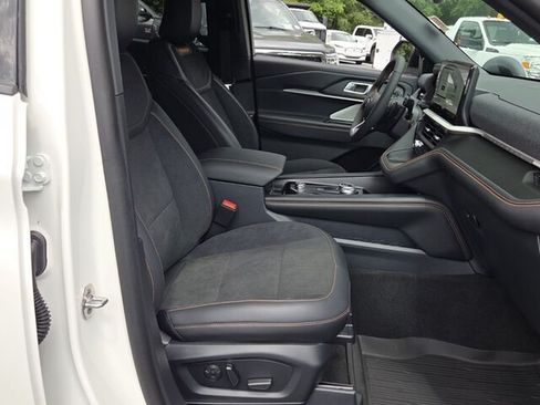 Used 2026 Ford Explorer Tremor w/ Tremor Ultimate Package AWD/4WD image 17