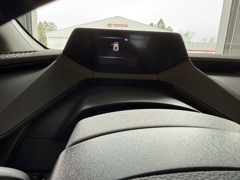 Used 2026 Toyota Prius XLE image 11