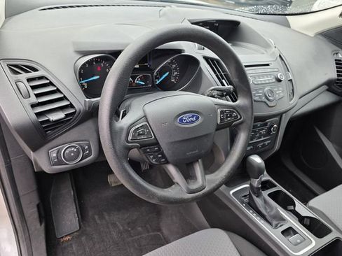 Used 2017 Ford Escape SE FWD image 15