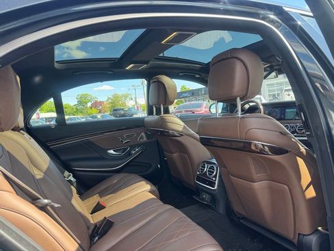 Used 2018 Mercedes-Benz S 560 4MATIC Sedan image 29