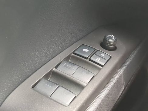 Used 2022 Toyota Camry SE FWD image 24