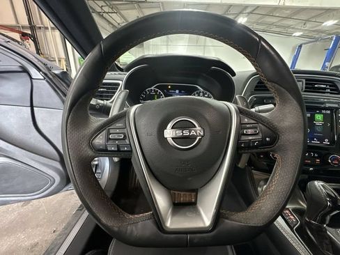 Used 2023 Nissan Maxima SR w/ Sport Mat Group FWD image 15