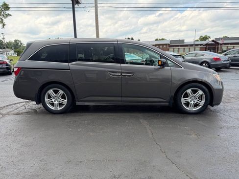 Used 2011 Honda Odyssey Touring image 6