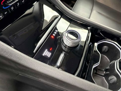 Used 2023 Jeep Grand Cherokee L Limited image 21