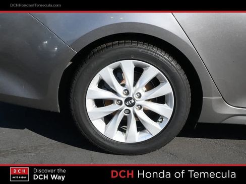 Used 2016 Kia Optima EX w/ Premium Package image 23