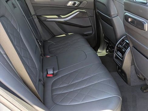 Used 2024 BMW X5 xDrive40i w/ Premium Package AWD/4WD image 21