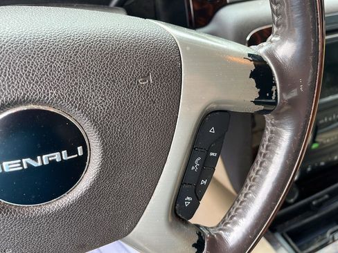 Used 2009 GMC Sierra 1500 Denali AWD/4WD image 12