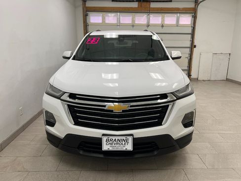 Used 2023 Chevrolet Traverse LT FWD image 11