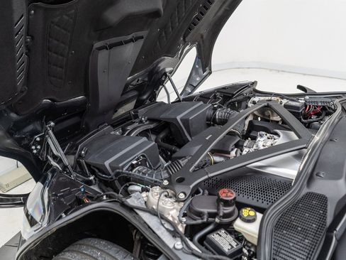 Used 2019 Aston Martin DB11 Volante image 69