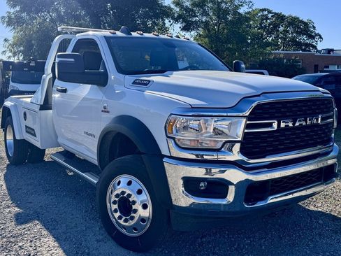 New 2024 RAM 4500 SLT w/ Quick Order Package 2YG SLT image 2